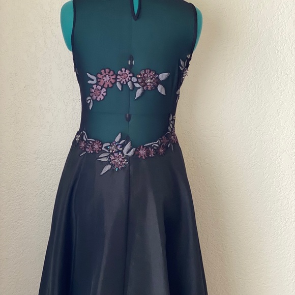 Black lace NIGHT WAY COLLECTION vintage FORMAL DRESS size 4 - Picture 5 of 8